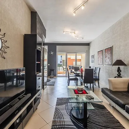 Classic Retreat By Pikhost Appartement *